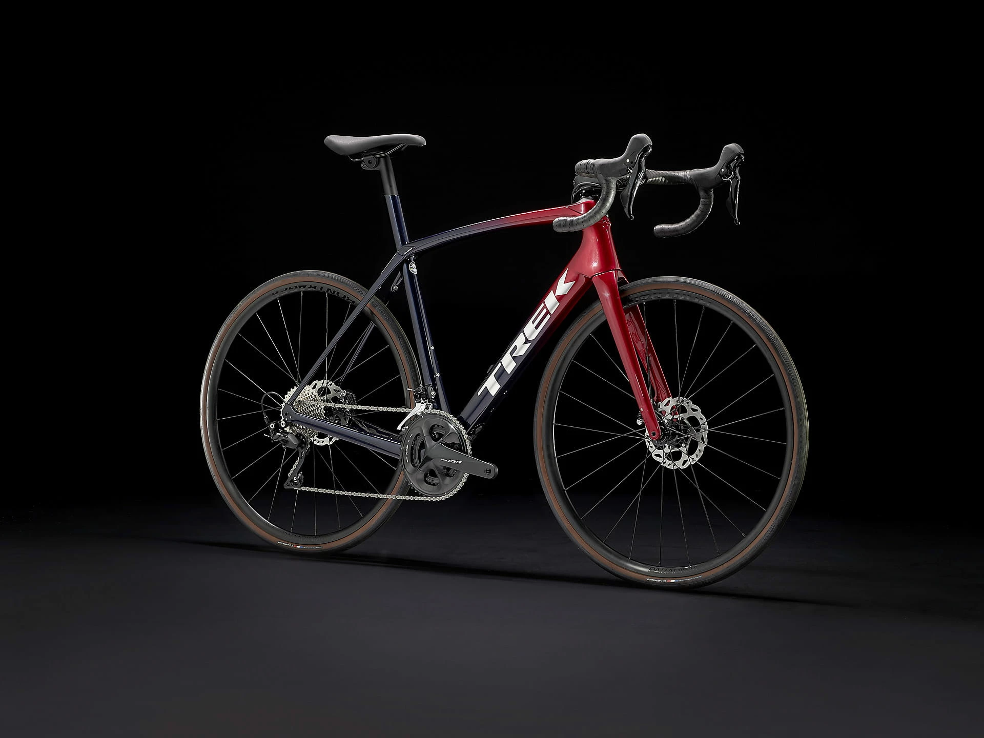 Trek Domane SL 5 Rage Red/Deep Dark Blue Fade 4 Trek Domane SL 5 Rage Red/Deep Dark Blue Fade – Image 2