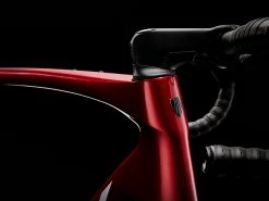 Trek Domane SL 6 ETap Gen 4 Crimson -Promos Vélos Magasin DomaneSL6eTap 23 36152 A Alt4