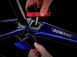 Trek Domane SL 6 ETap Gen 4 Deep Dark Blue -Promos Vélos Magasin DomaneSL6eTap 23 36152 B Alt7
