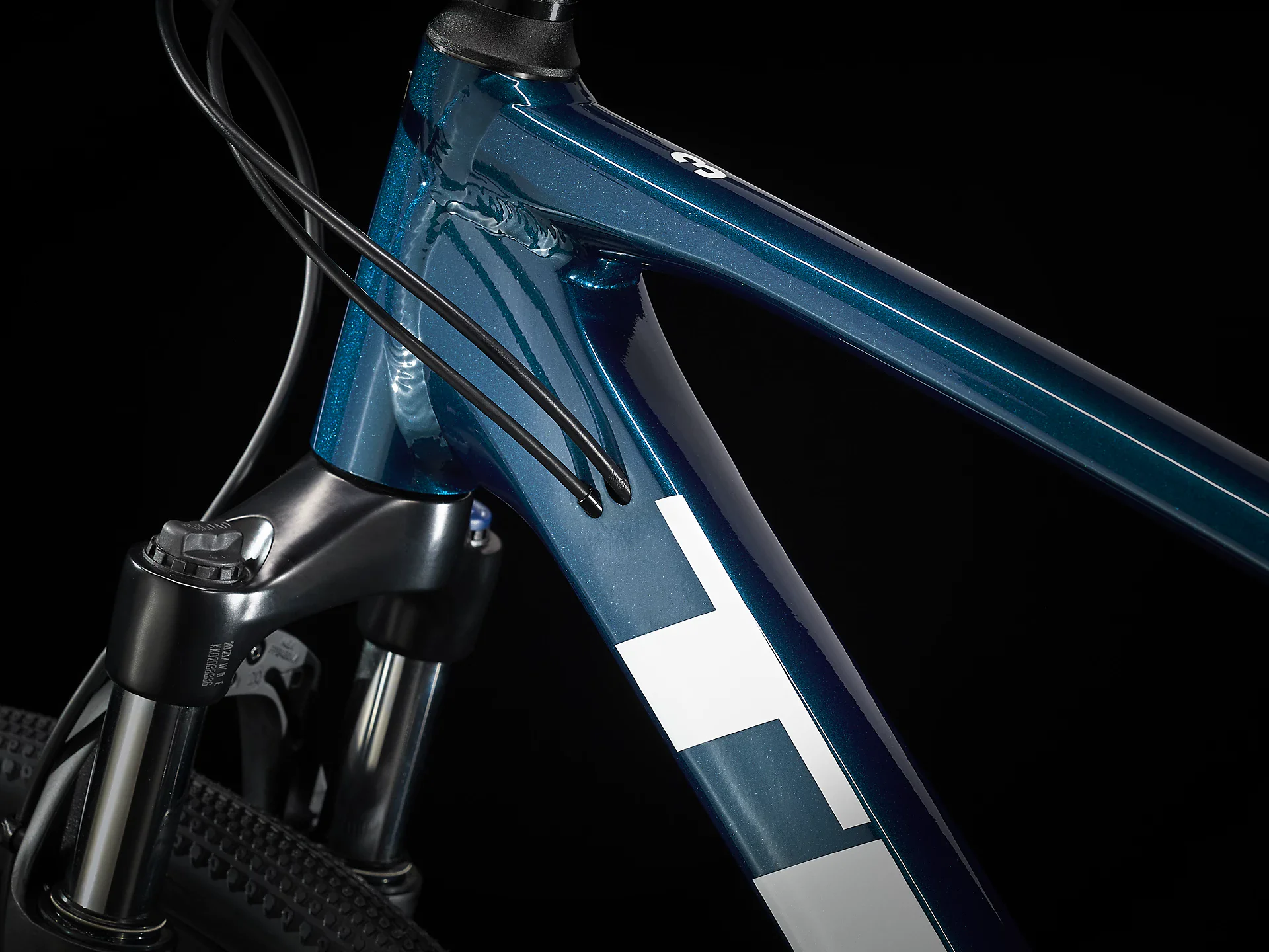 Trek Dual Sport 3 Dark Aquatic 8 Trek Dual Sport 3 Dark Aquatic – Image 6