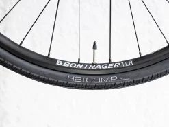 Trek FX 3 Disc Equipped Viper Red To Cobra Blood Fade -Promos Vélos Magasin FX3DiscEquipped 22 35107 B Alt6