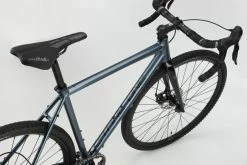 Octane One Gridd 2 - Bleu Pigeon -Promos Vélos Magasin IMG 8648 web 1024x683 1