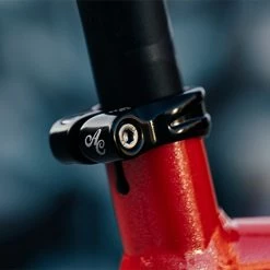 All-city Thunderdome - Rose Chaud -Promos Vélos Magasin Web Details Seat Collar 600x400