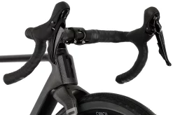 Rondo Ratt CF2 Allroad Vélo De Course - Black/Silver 25 Rondo Ratt CF2 Allroad Vélo De Course - Black/Silver -Promos Vélos Magasin rondo ratt cf2 2 178947 f sk6 w1550 h1080 9